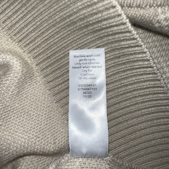 Athleta ivory Jacquard Sweater - Picture 4 of 4